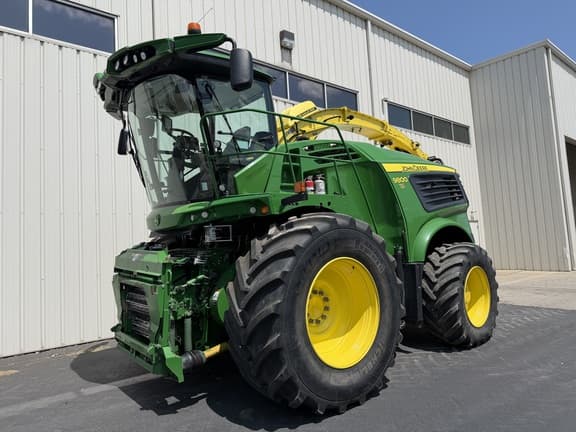 Image of John Deere 9800 Primary image