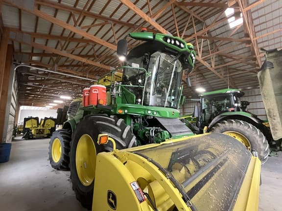 Image of John Deere 9800 Primary image