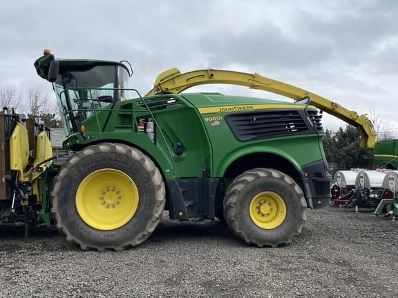 Image of John Deere 9800 equipment image 1