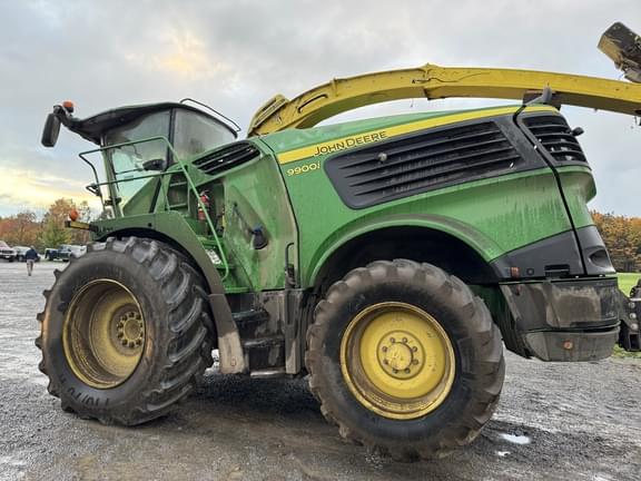 Image of John Deere 9900 Image 1