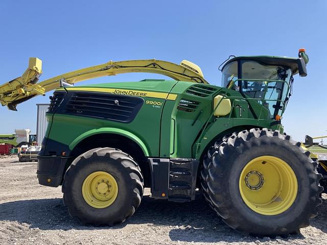 Image of John Deere 9900i equipment image 1