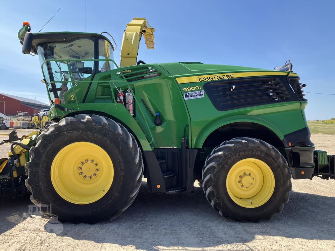 Image of John Deere 9900 Primary image