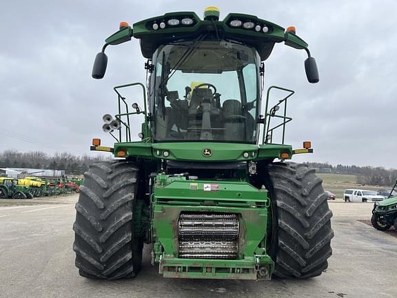 Image of John Deere 9900i equipment image 1