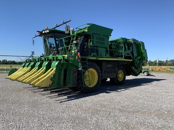 Main image John Deere CP690