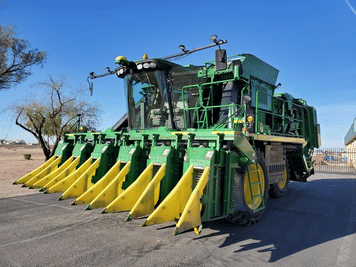Main image John Deere CP690