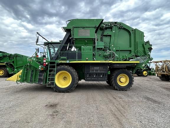 Image of John Deere CP690 equipment image 1