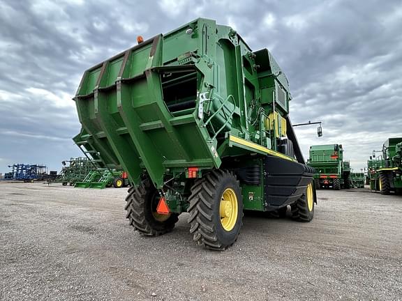 Image of John Deere CP690 equipment image 4