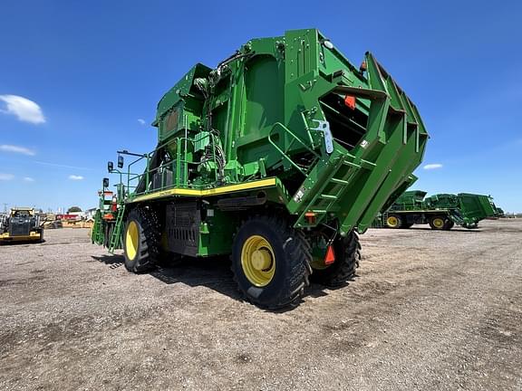 Image of John Deere CP690 equipment image 2