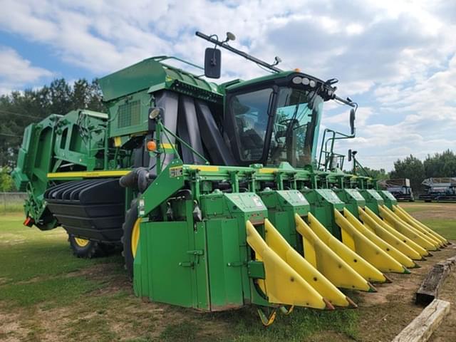 Image of John Deere CP690 equipment image 1