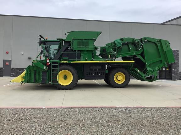 Image of John Deere CP690 equipment image 1