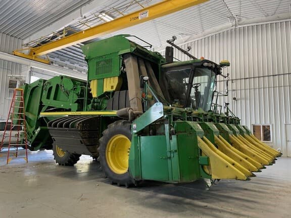 Image of John Deere CP690 equipment image 4