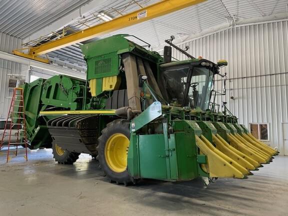 Image of John Deere CP690 equipment image 4