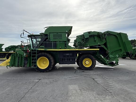 Image of John Deere CP690 equipment image 2