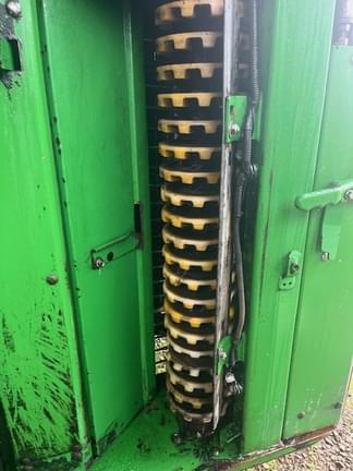 Image of John Deere CP690 equipment image 2