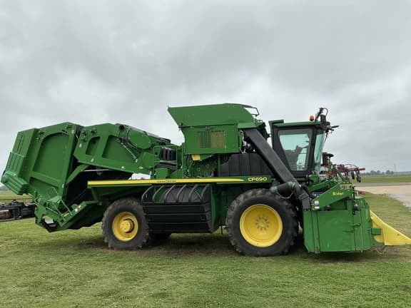 Image of John Deere CP690 equipment image 3