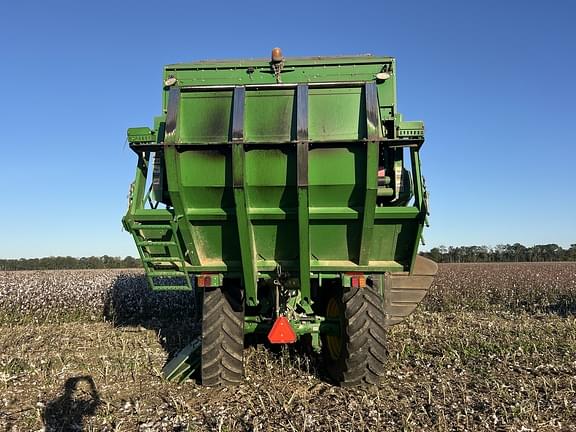 Image of John Deere CP690 equipment image 1