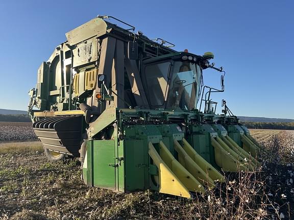 Image of John Deere CP690 equipment image 1