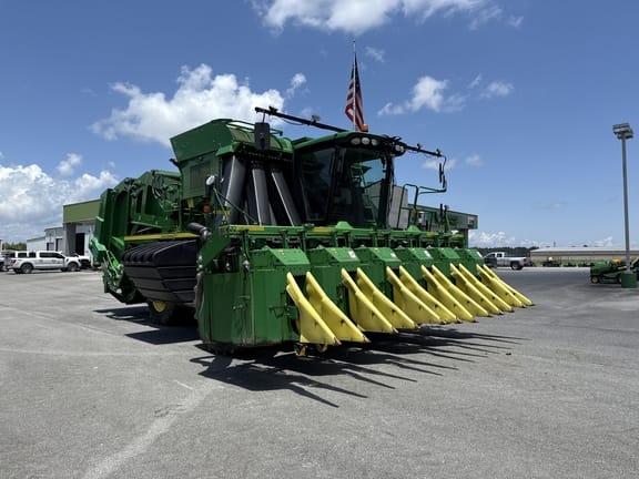 Main image John Deere CP690