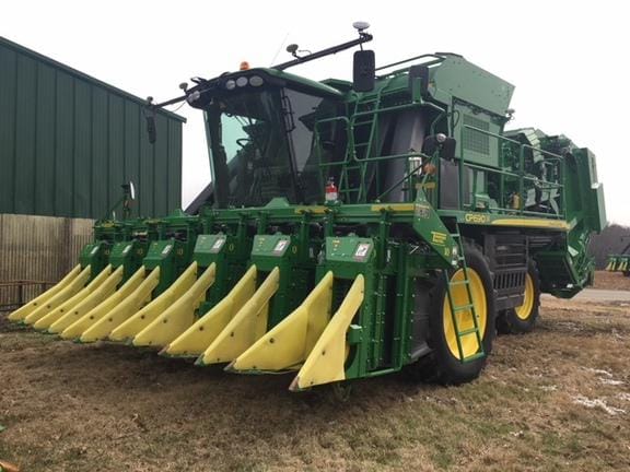 Main image John Deere CP690