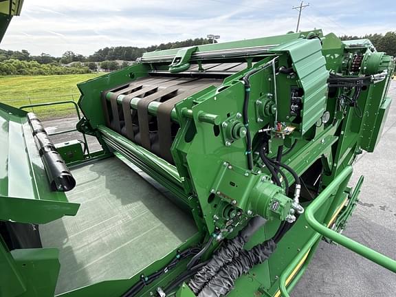 Image of John Deere CP690 equipment image 4