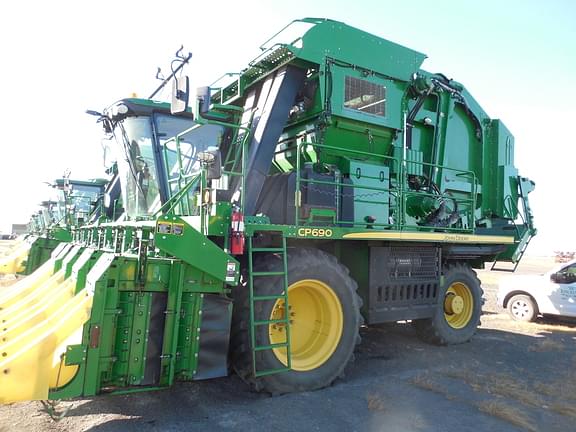 Image of John Deere CP690 equipment image 3