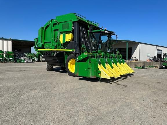 Image of John Deere CP690 equipment image 1