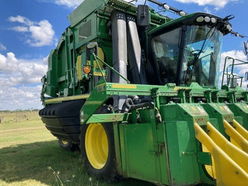 Main image John Deere CP690