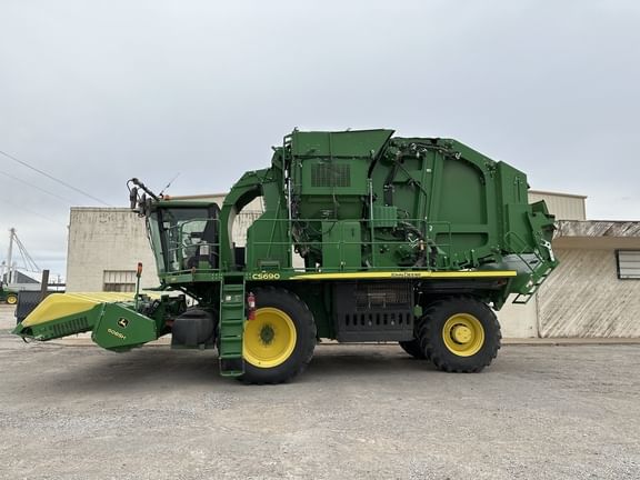 2019 John Deere CS690 Image