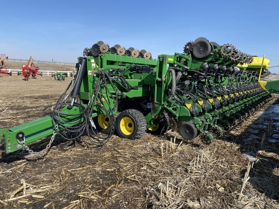 Main image John Deere DB120