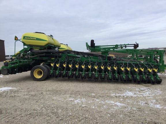 2019 John Deere DB60 Equipment Image0