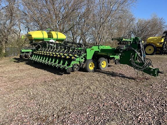 Image of John Deere DB60 equipment image 1