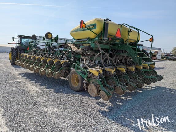 Image of John Deere DB60 equipment image 2