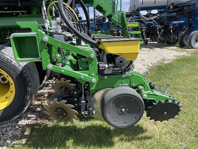 Image of John Deere DB60 equipment image 1