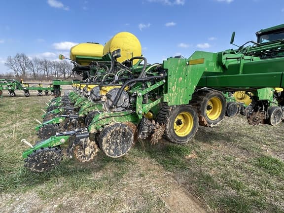 Image of John Deere DB60 equipment image 1
