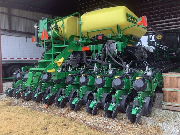 2019 John Deere DB60 Equipment Image0