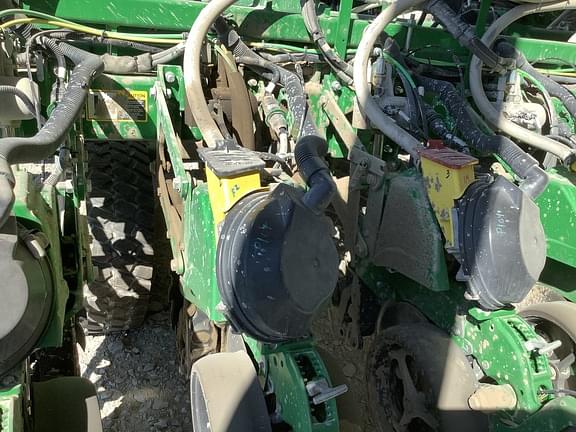 Image of John Deere DB60 equipment image 3