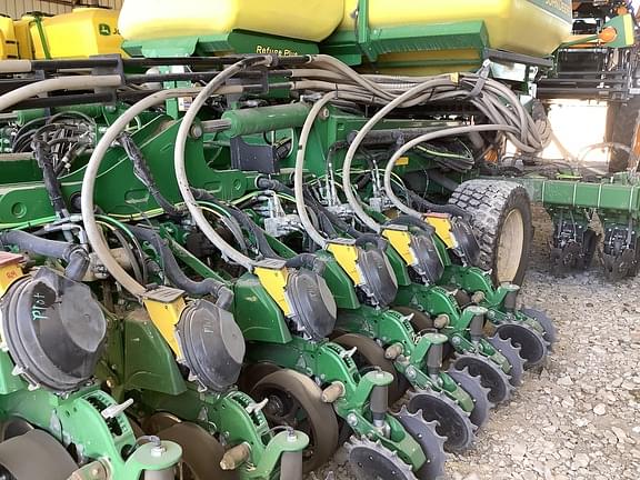Image of John Deere DB60 equipment image 4
