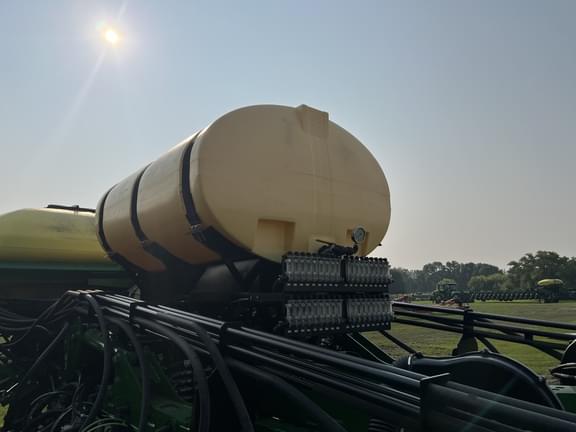 Image of John Deere DB66 equipment image 4