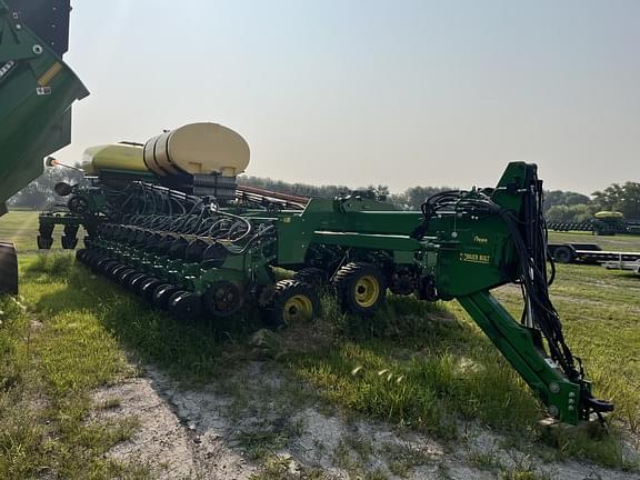 Image of John Deere DB66 equipment image 1