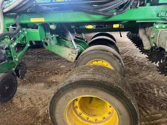Image of John Deere DB66 equipment image 1