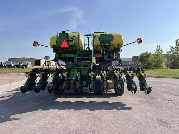 Image of John Deere DB66 equipment image 2