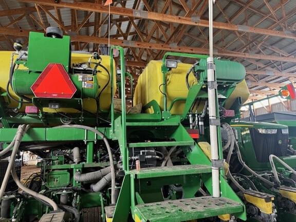 Image of John Deere DB66 equipment image 4