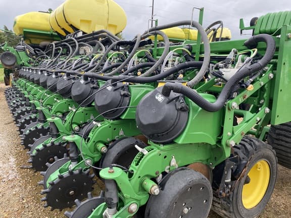 Image of John Deere DB66 equipment image 2