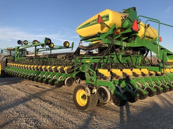2019 John Deere DB80 Equipment Image0