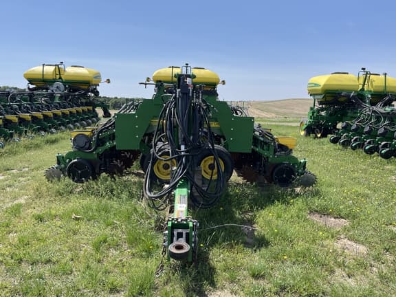 Image of John Deere DB90 equipment image 1