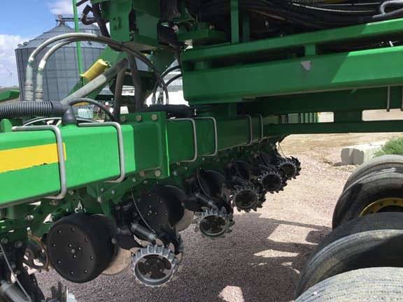 Image of John Deere DB90 equipment image 1