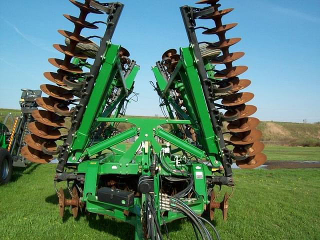 Image of John Deere 2633 equipment image 2