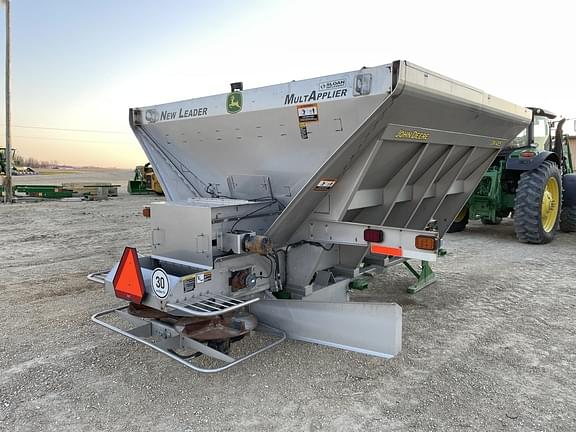 2019 John Deere DN485 Equipment Image0