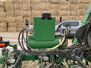 Main image John Deere DR16X 23