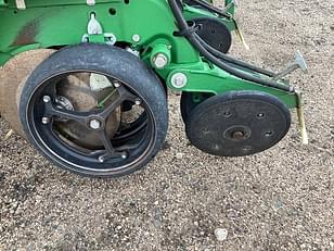 Main image John Deere DR16X 12